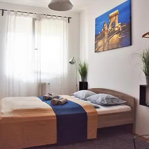 Cosy In Downtown With Free Garage Parking Apartament Budapeszt
