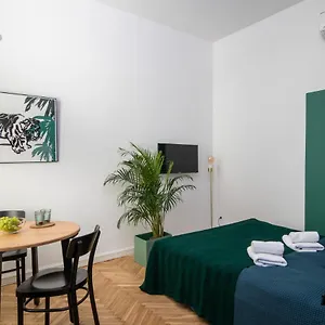 Barbacan - Old Town - By Upstairs Apartament Kraków